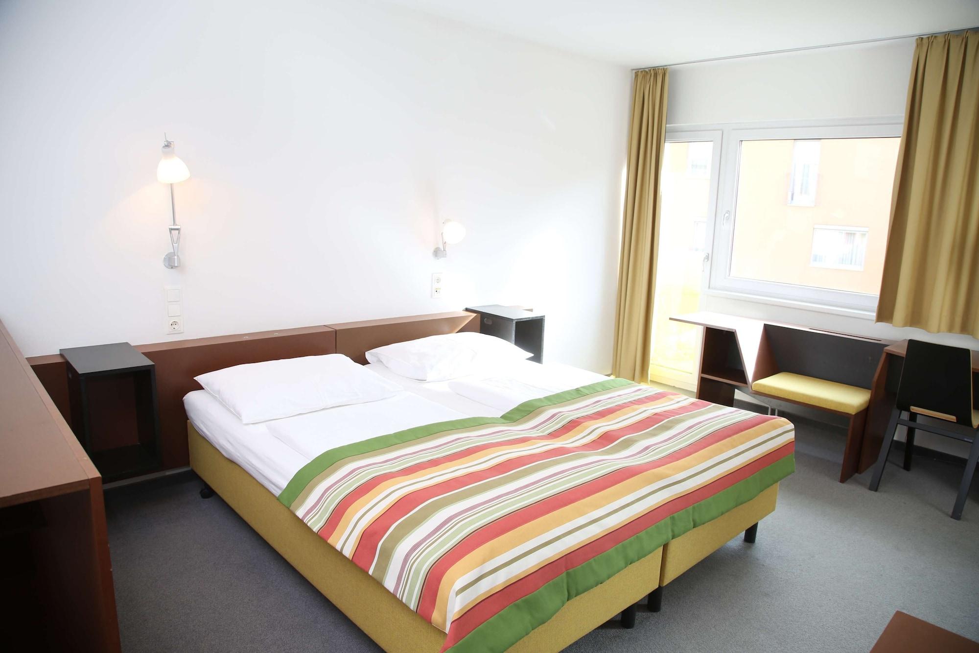 Kyriad Vienna Altmannsdorf Exteriör bild