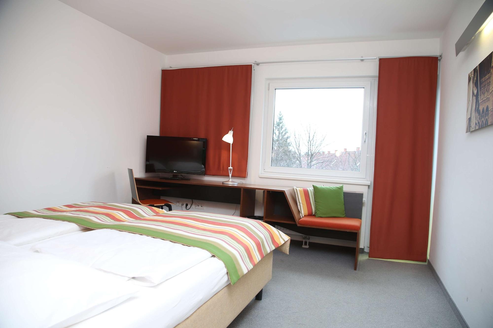 Kyriad Vienna Altmannsdorf Exteriör bild