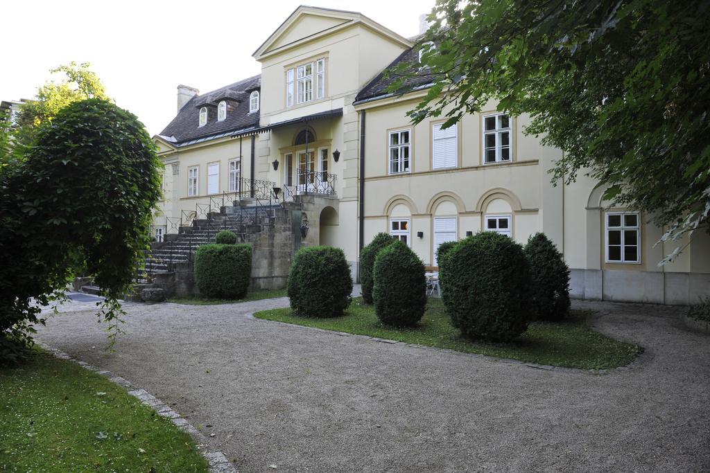 Kyriad Vienna Altmannsdorf Exteriör bild